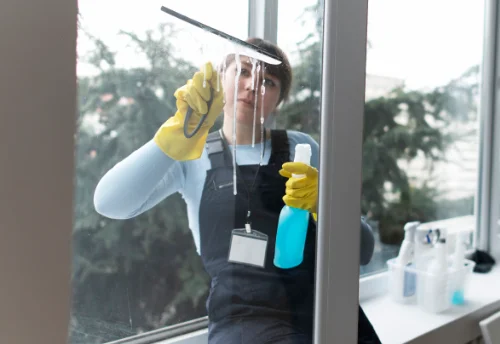 Nettoyage de vitres intérieures et extérieures à Buire